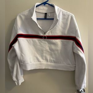 DIVIDED CROP SWEATSHIRT